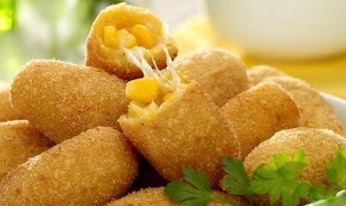 Risoles de Milho com Requeijão